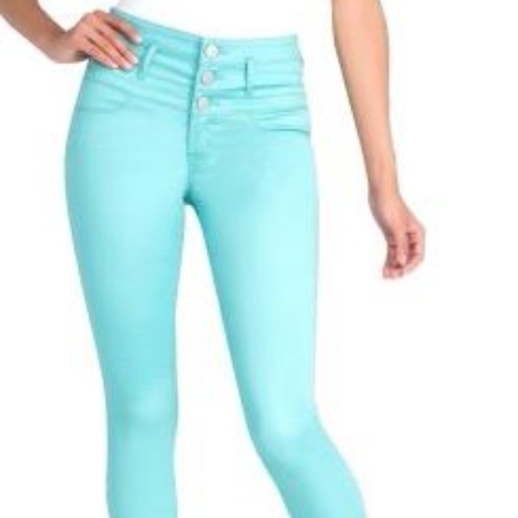 Blue Spice Denim - ✓HOST PICK!! Juniors Triple Button Ankle Jeans